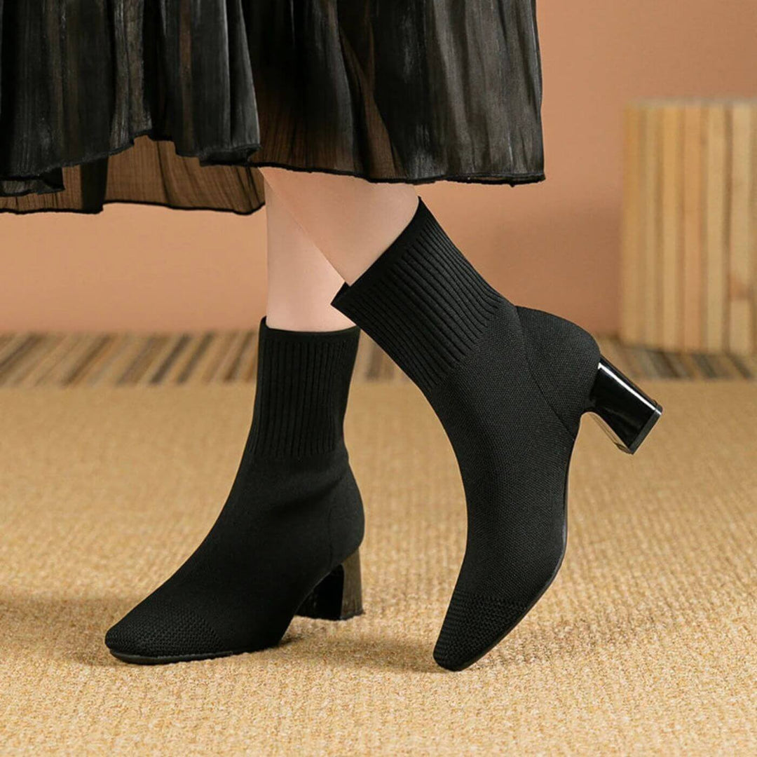 Brigitte™ - Elegante Gestrickte Stiefeletten