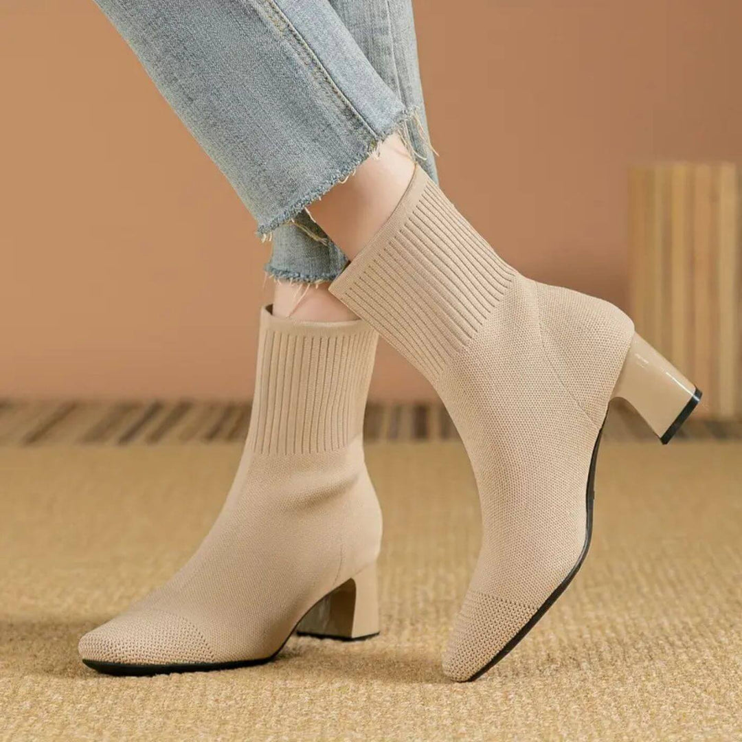 Brigitte™ - Elegante Gestrickte Stiefeletten