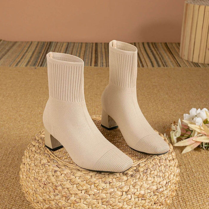 Brigitte™ - Elegante Gestrickte Stiefeletten