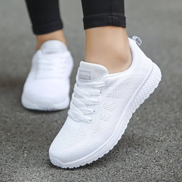 Clara™ - Schmerzlindernde Orthopädische Sneaker