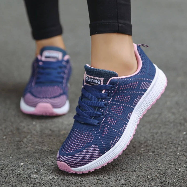 Clara™ - Schmerzlindernde Orthopädische Sneaker