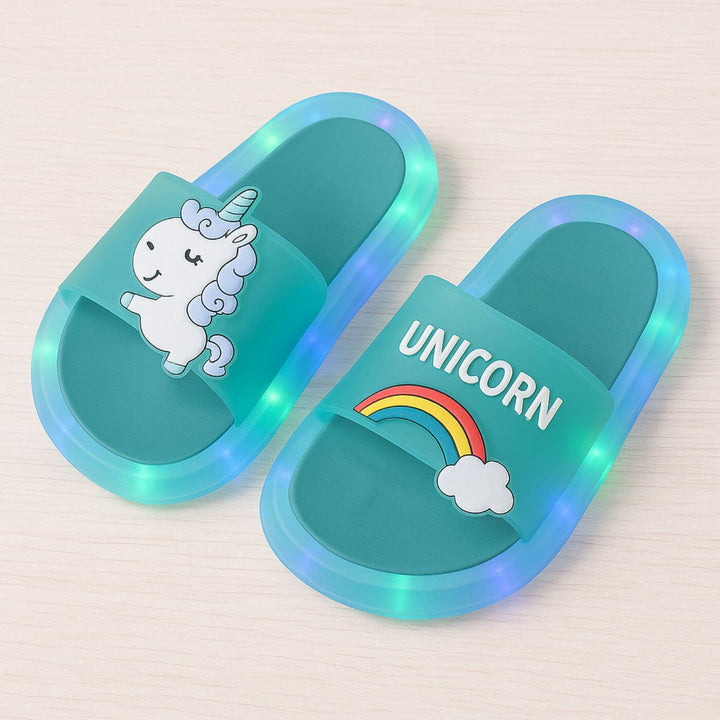 GlowSteps™ – Leuchtende Einhorn-Hausschuhe für Kinder