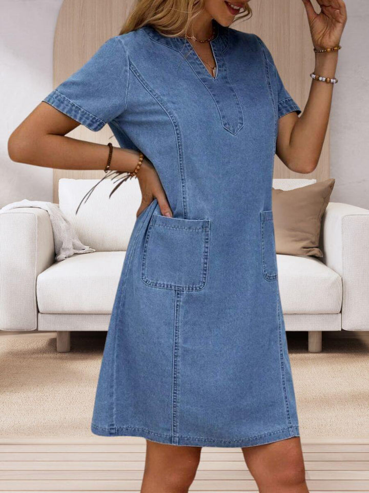 Heidi™ – Sommerliches Jeanskleid mit V-Ausschnitt