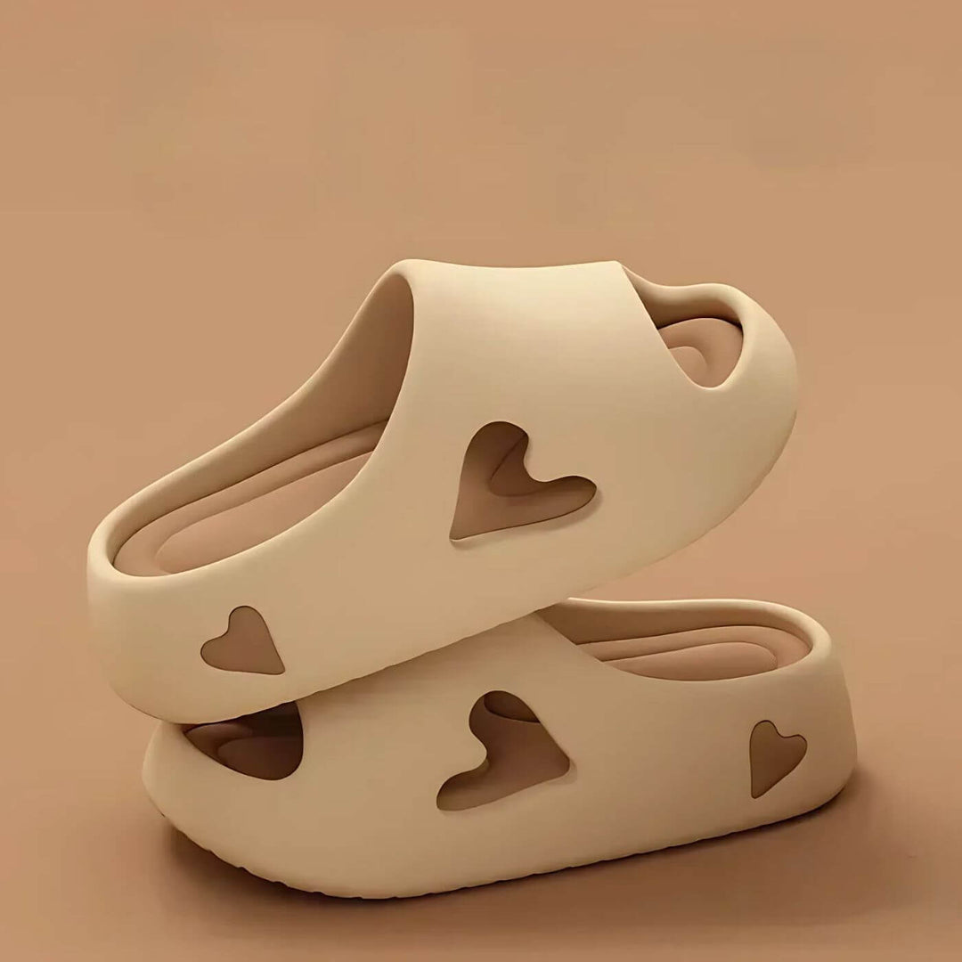 HugSteps™ – Flip Flops mit Herz-Design und Wolkenkomfort