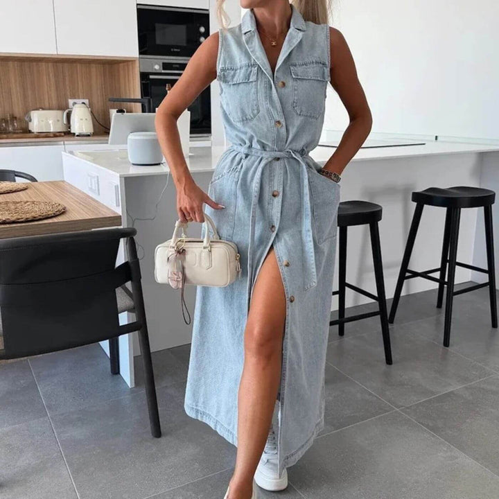 Jasmin™ – Stilvolles Jeanskleid mit Knopfleiste in Maxi-Länge