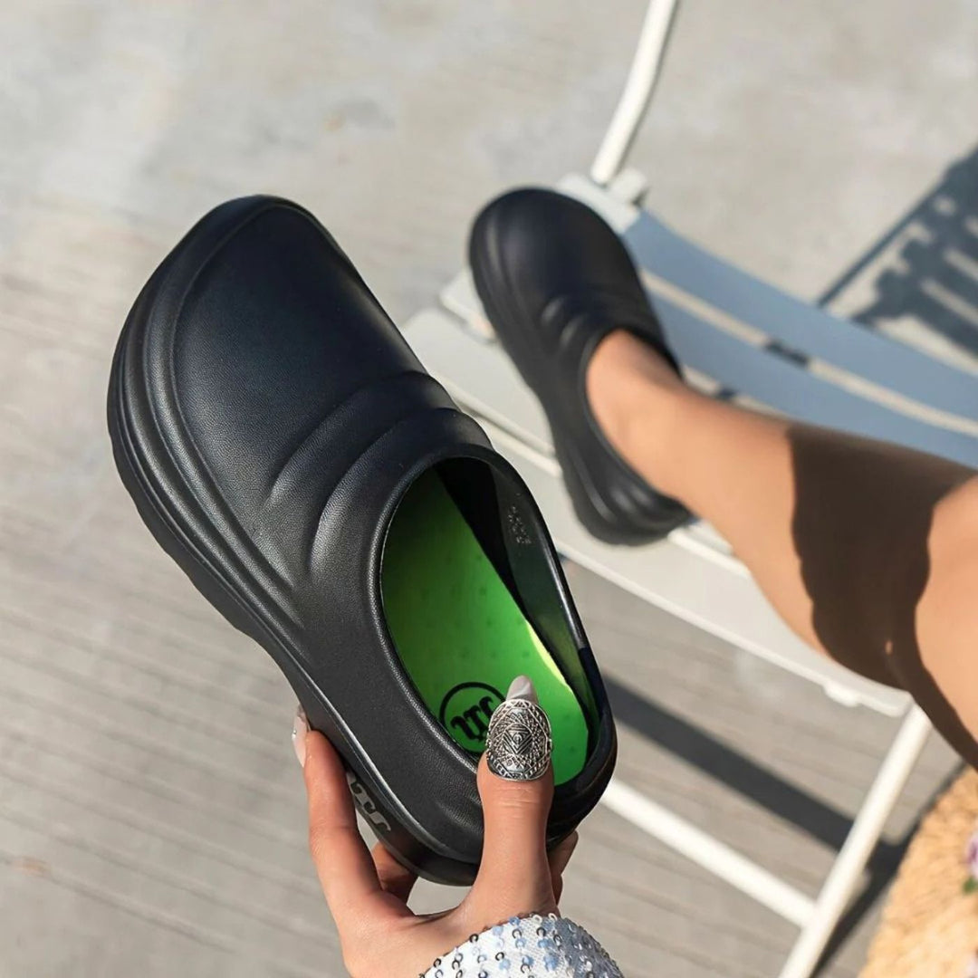 OrthoSole™ – Bequeme und Flexible Rutschfeste Hausschuhe