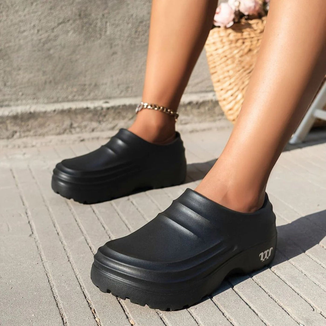 OrthoSole™ – Bequeme und Flexible Rutschfeste Hausschuhe