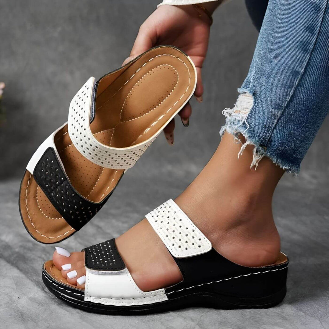 Petra™ - Bequeme Orthopädische Keilsandalen Überschrift